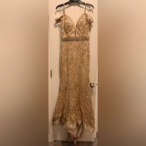 Elegant Gold Formal Dress